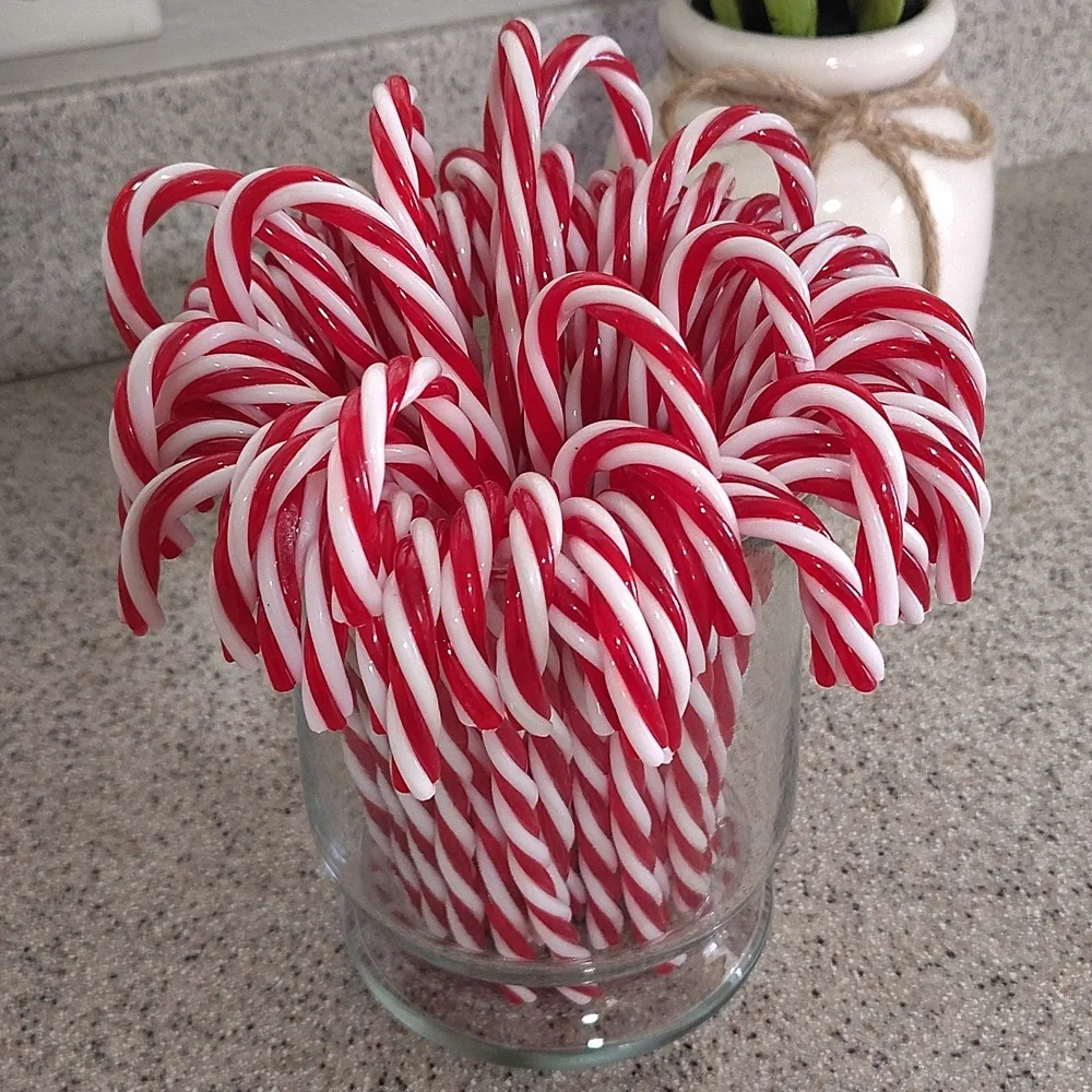 Bundle of 67 candy cane ornaments - Picture 2 of 2